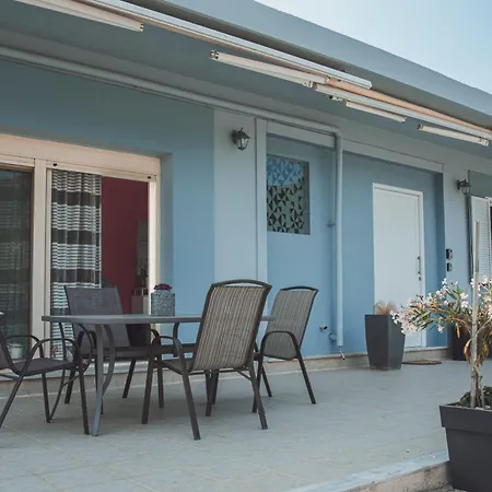 Nyaraló Stergios House *